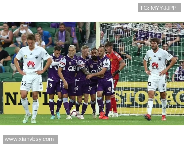 中部海岸海员与惠灵顿凤凰的激烈对决展现足球魅力与团队精神