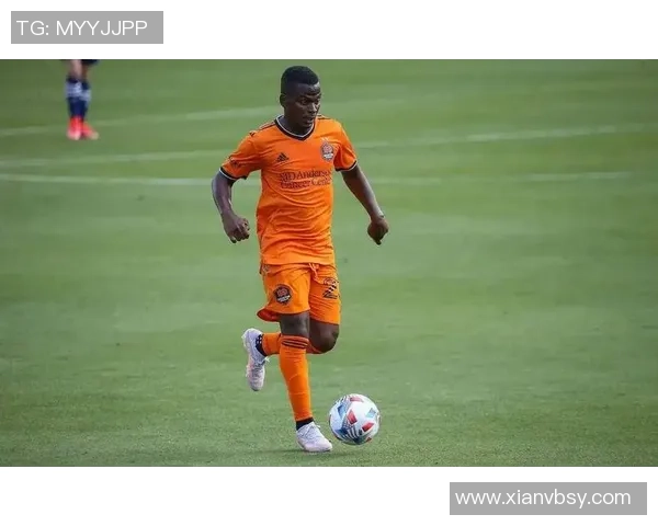 休斯顿迪纳摩与纽约城FC激战正酣球迷期待精彩对决